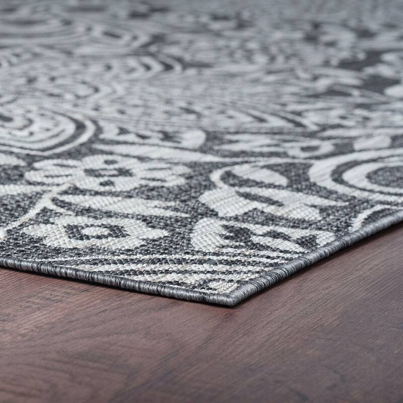 Colonnade Tropical Floral & Botanical Indoor/Outdoor Area Rug