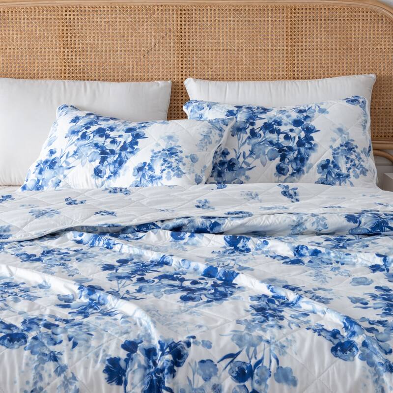Luxurious Blue Watercolor Florals Microfiber Quilt Set With Shams - Blue Multi - Full - Queen