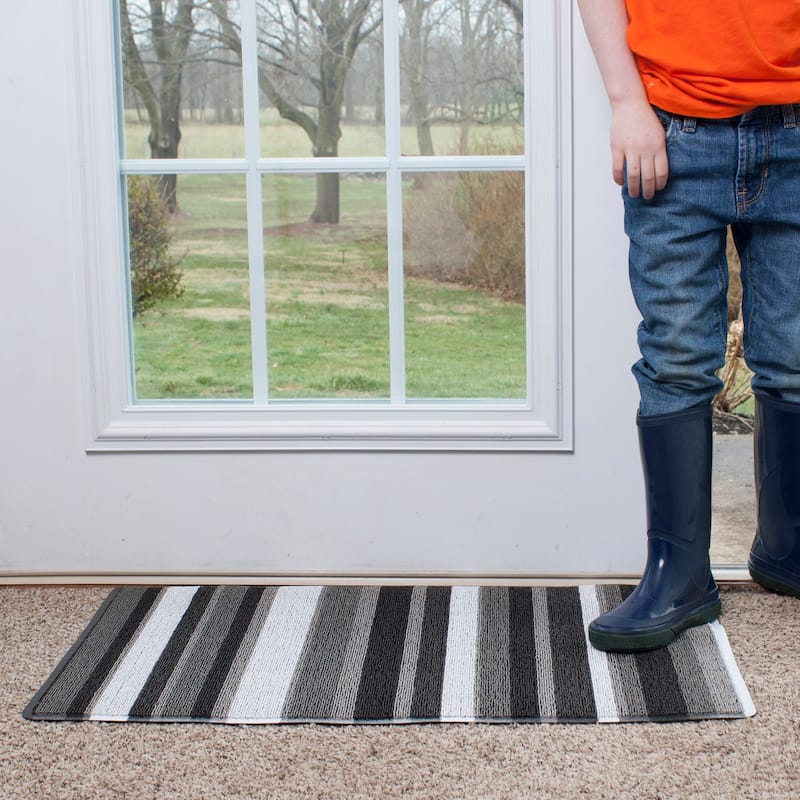 RITZ Indoor/Outdoor Striped Tufted Mat - N/A