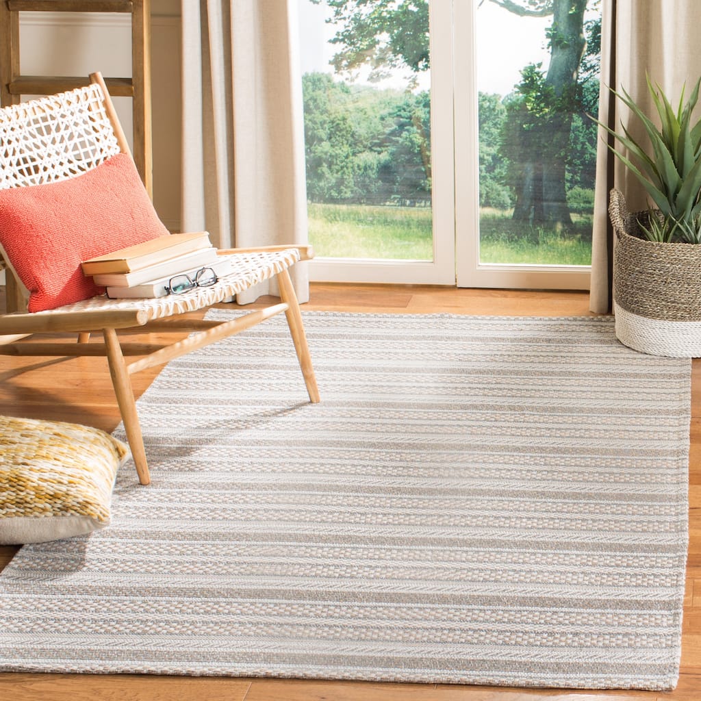 SAFAVIEH Augustine Marte Stripe Rug