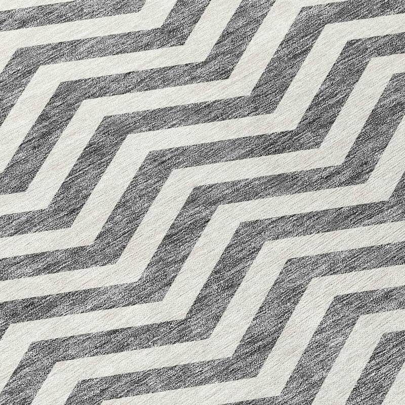 Machine Washable Indoor/ Outdoor Chantille Chevron Stripe Rug