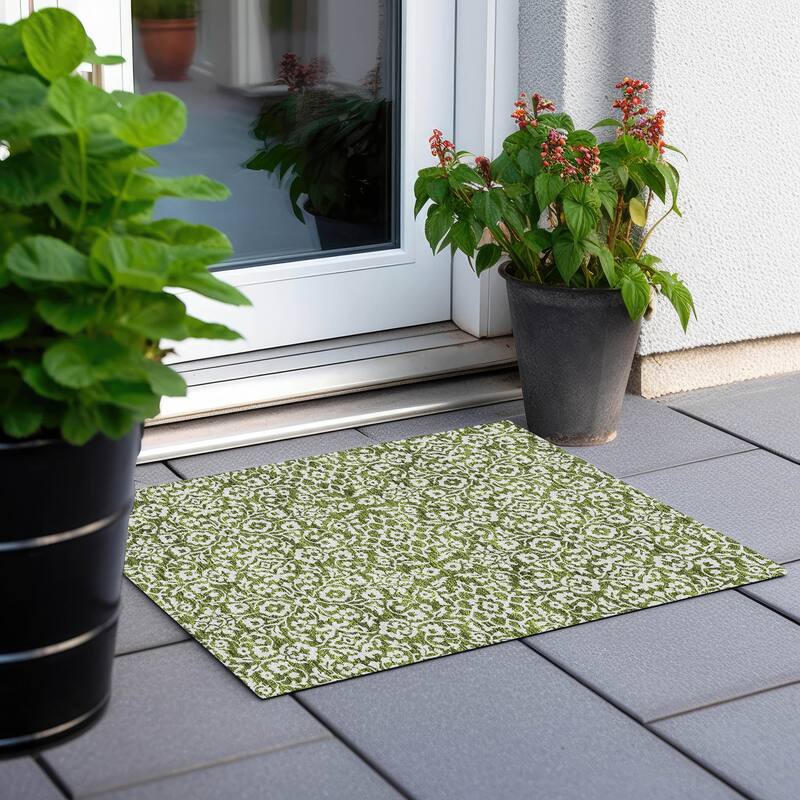 Machine Washable Indoor/ Outdoor Chantille Traditional Farmhouse Rug - Olive - 1'8" x 2'6"
