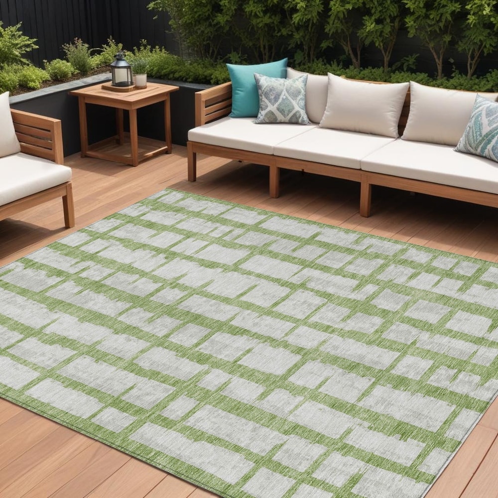 HomeRoots Striped Transitional Rectangle Outdoor Rug