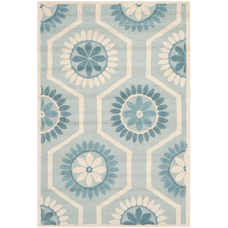 SAFAVIEH Handmade Cambridge Edeltraud Modern Moroccan Wool Rug