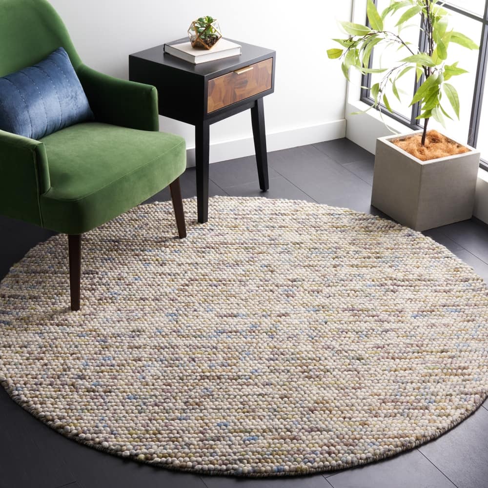 SAFAVIEH Handmade Natura Gonnie Wool Rug