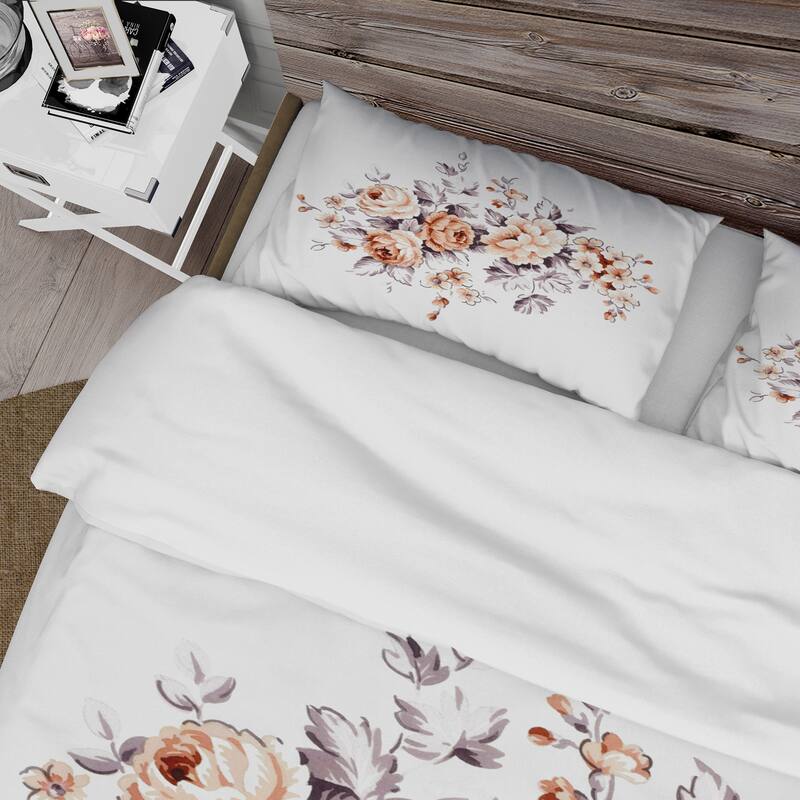 Designart 'Pink Wild Roses' Traditional Duvet Cover Set