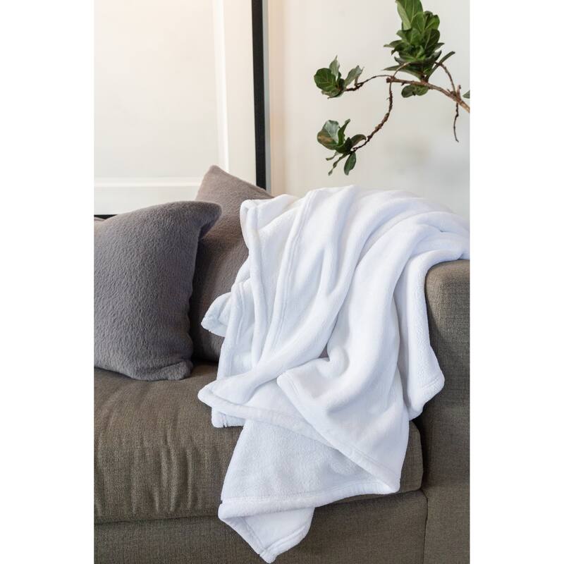 Jennifer Adams Cloud Ultra-Plush Throw