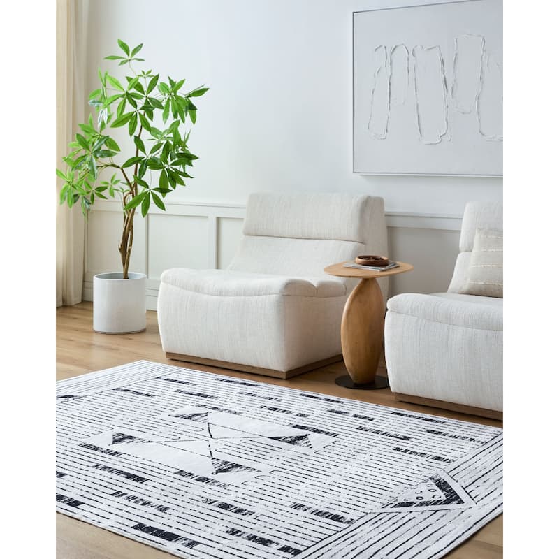 Livabliss Bohemian & Eclectic Lavable Tribal Washable Area Rug - 2'7" x 4' - White/ Black