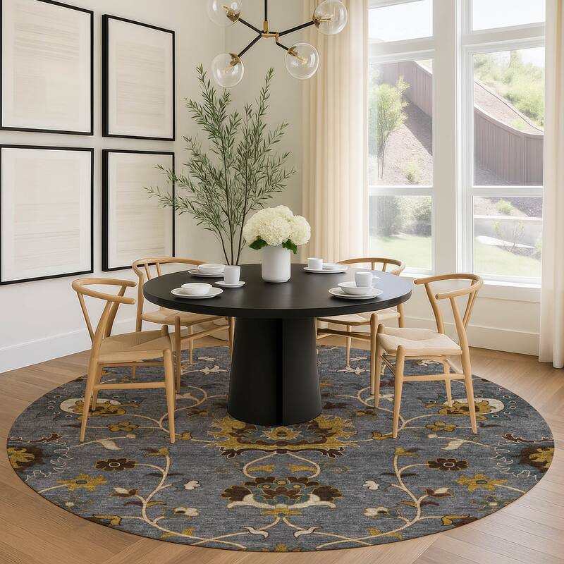 Machine Washable Indoor/ Outdoor Traditional Luna Chantille Rug