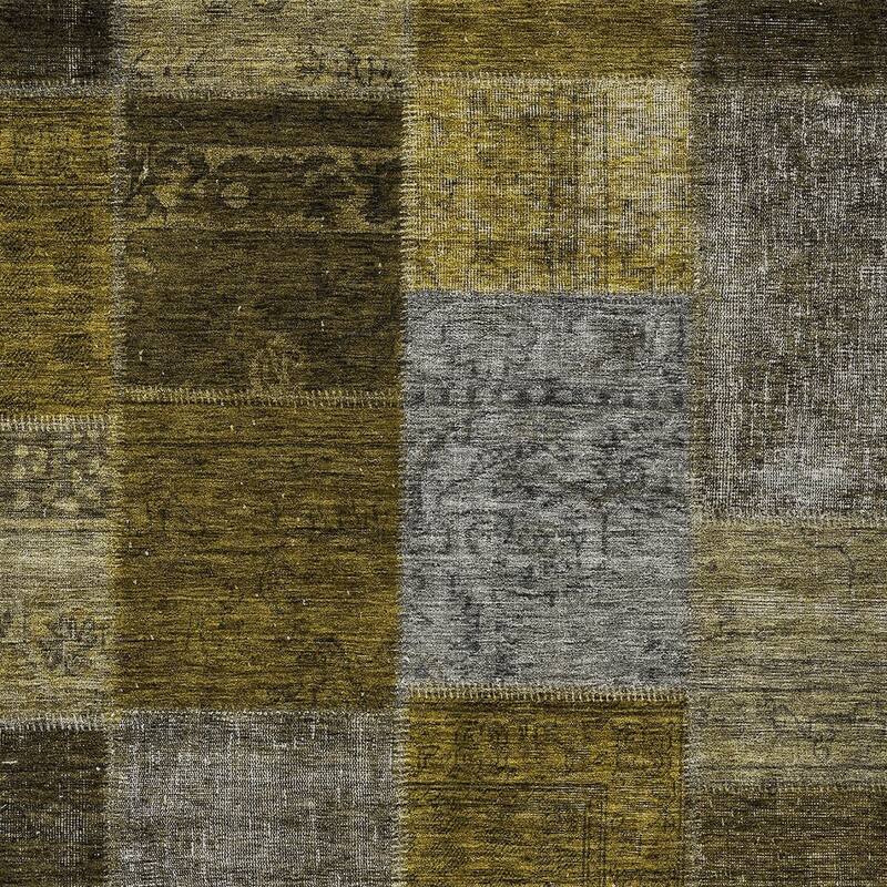 HomeRoots Patchwork Transitional Rectangle Outdoor Rug