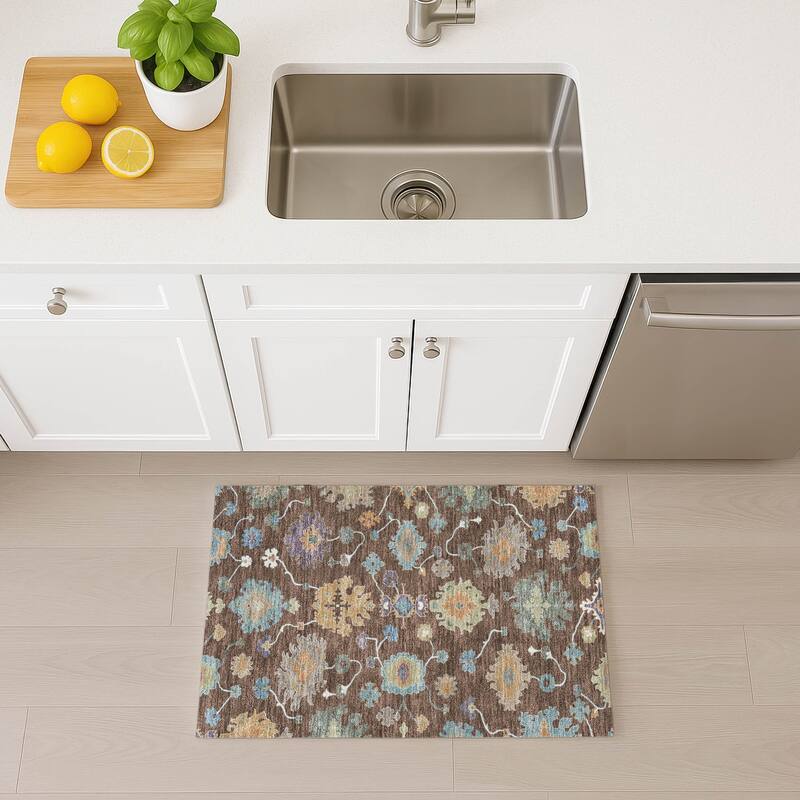 Machine Washable Indoor/ Outdoor Traditonal Delhi Chantille Rug