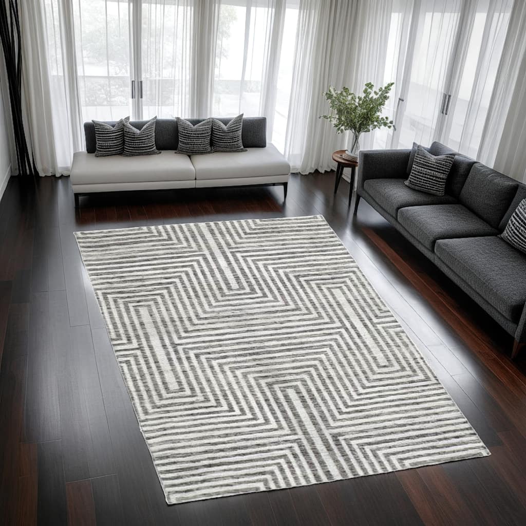 Seni 5 x 7 Medium Area Rug, Geometric Pattern Machine Woven, Black Ivory - 5 x 7