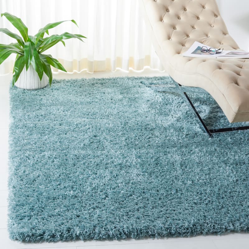 SAFAVIEH Flokati Shag Wynne 2.75-inch Thick Rug