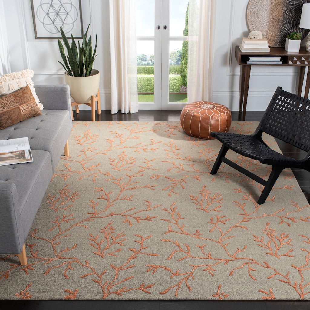 SAFAVIEH Handmade Soho Destinee Ferns N.Z. Wool Rug