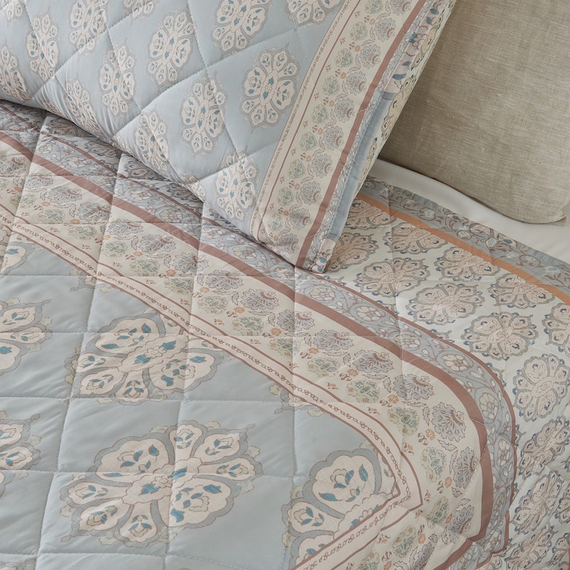 Patina Vie Maison Vintage-Inspired Floral Reversible Quilt Set with Shams