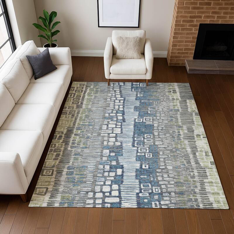 Machine Washable Indoor/ Outdoor Geo Mosaic Chantille Rug
