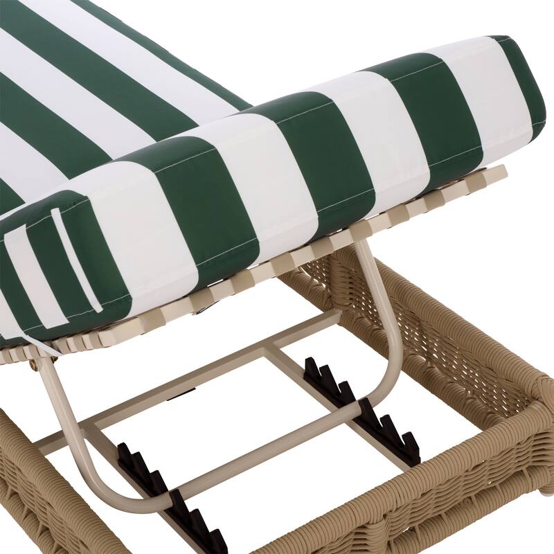 SAFAVIEH Outdoor Living Callan Lounger - 75"W x 26"D x 13"H