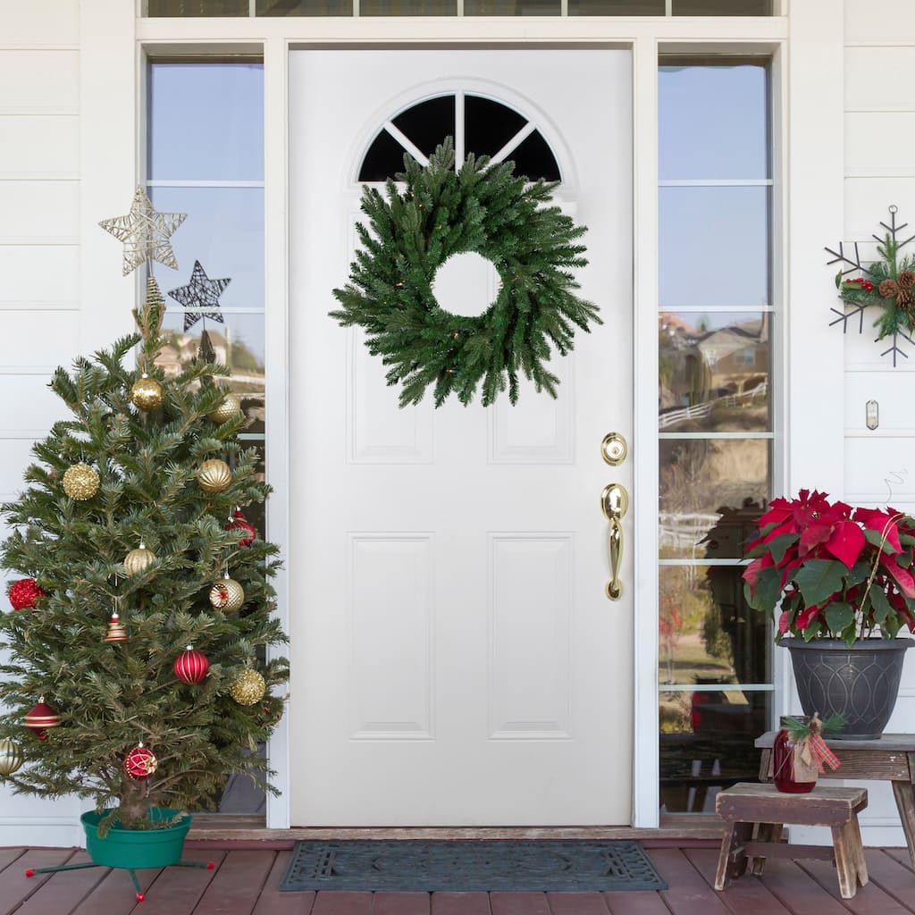 Pre-Lit Grande Spruce Artificial Christmas Wreath 24-Inch Clear Lights - 24"
