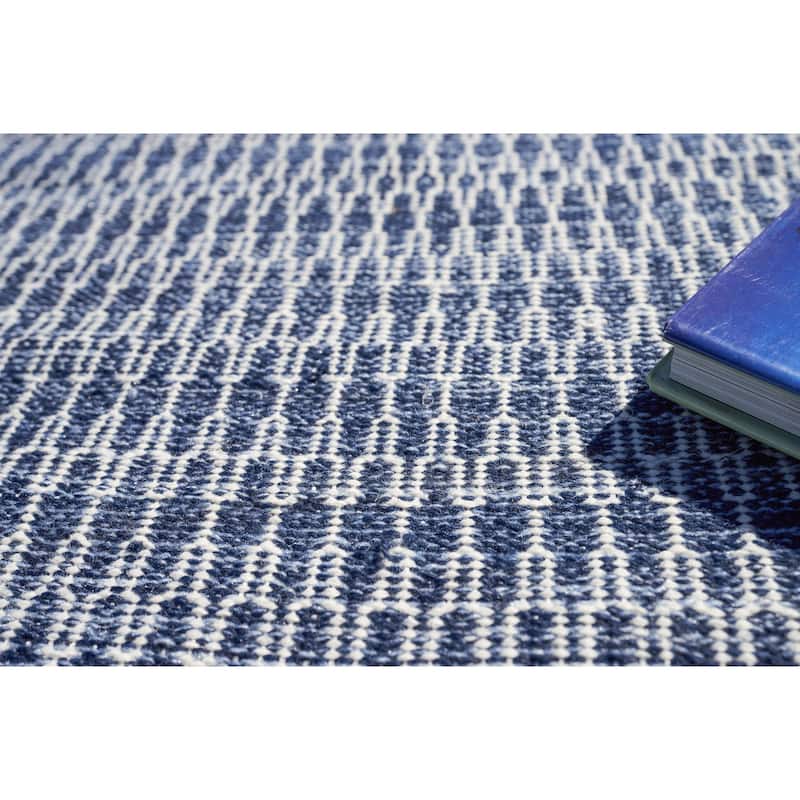 Florence Indoor/Outdoor Flatweave PET yarn Navy Area Rug.