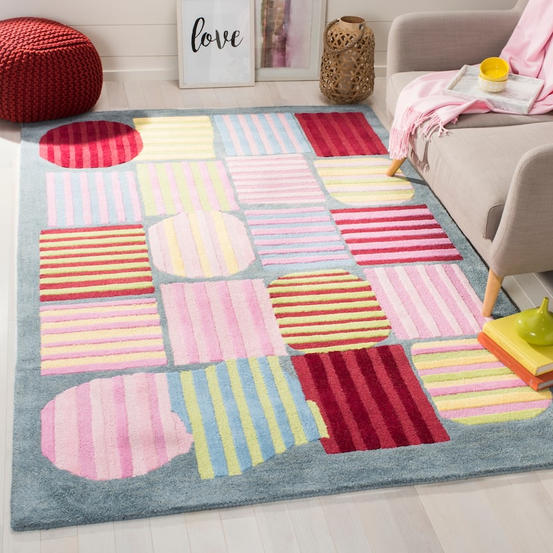 SAFAVIEH Handmade Kids Calixta Wool Rug - 4' x 6' - Blue/Multi - Rectangle