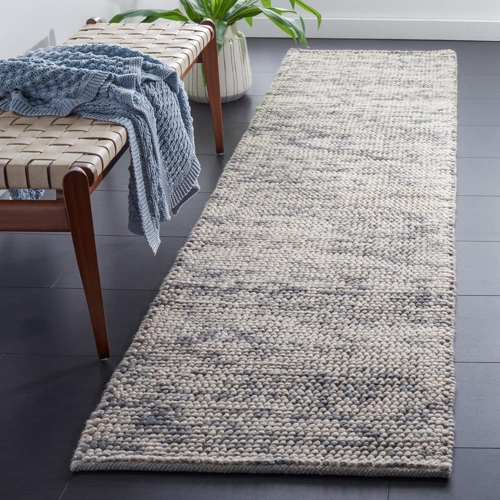 SAFAVIEH Handmade Natura Heliette New Zealand Wool Rug