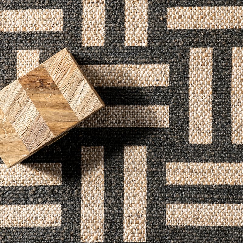 Nuloom Saskia Woven Stripes Jute Area Rug