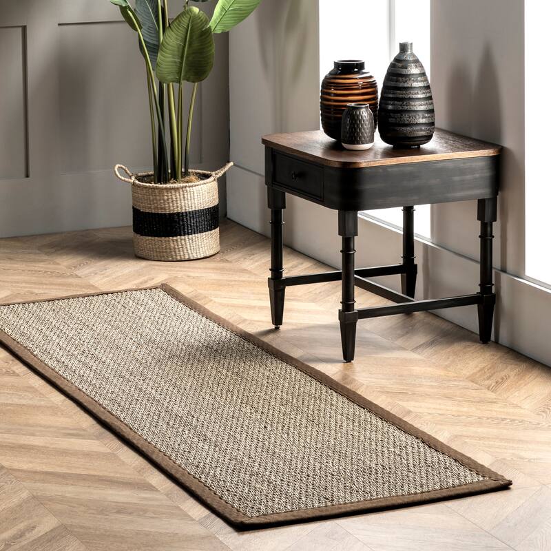 Nuloom Kiana Casual Seagrass Bordered Area Rug - 2' 6" x 6' - Brown