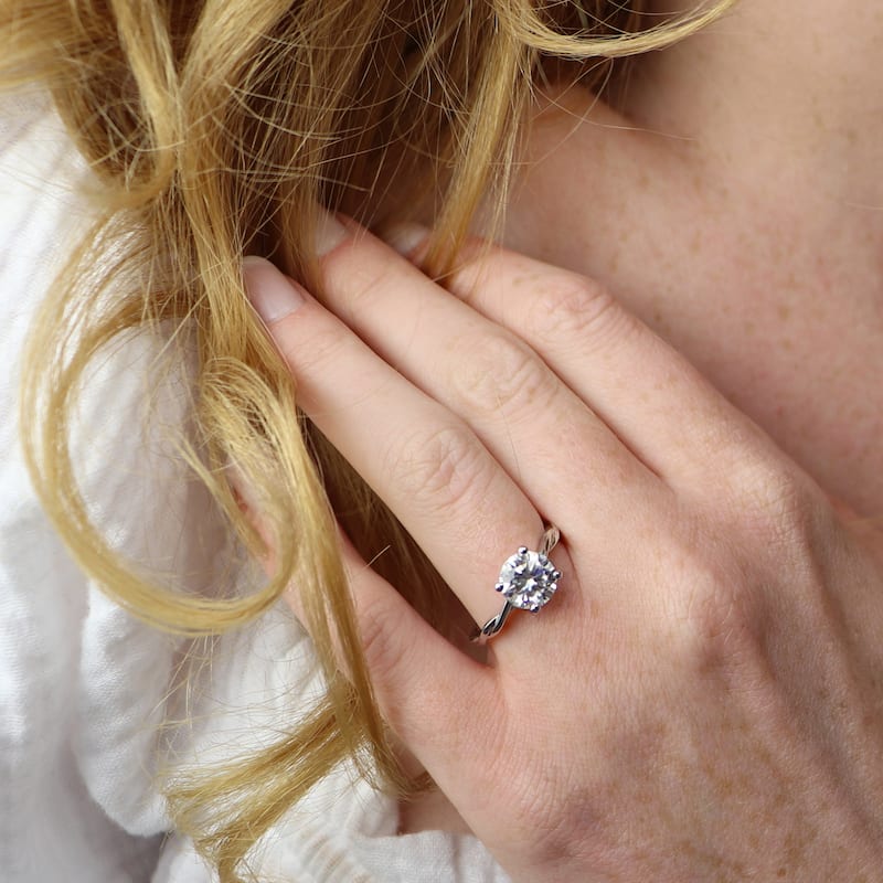 Auriya 14k Gold Twisted 2ctw Round Solitaire Moissanite Engagement Ring