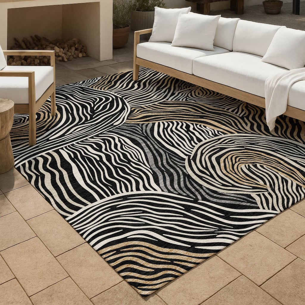 Machine Washable Indoor/ Outdoor Modern Cortez Chantille Rug