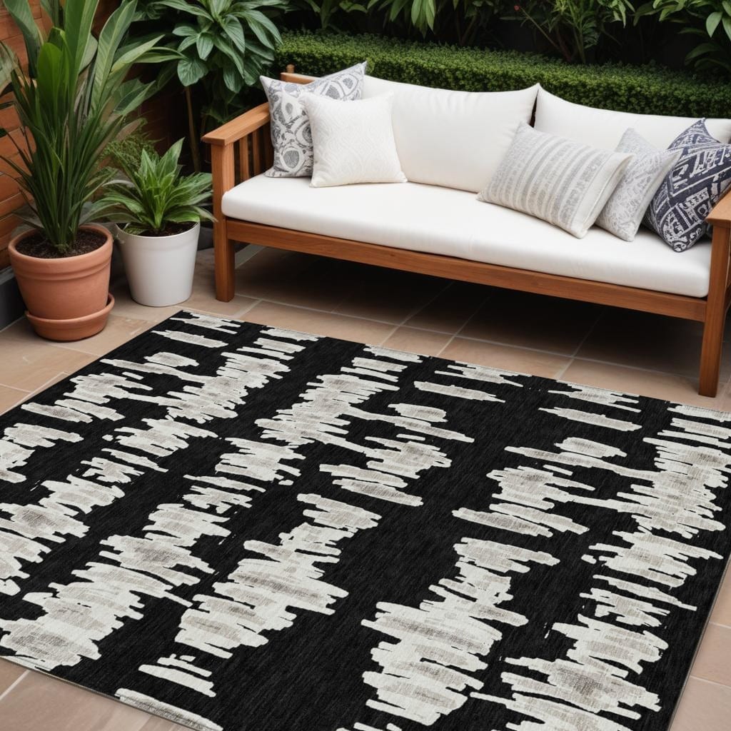 HomeRoots Striped Transitional Rectangle Outdoor Rug