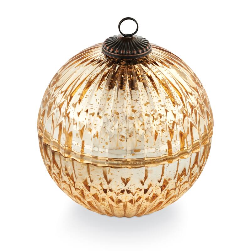 ILLUME Noble Holiday Winter White Candle