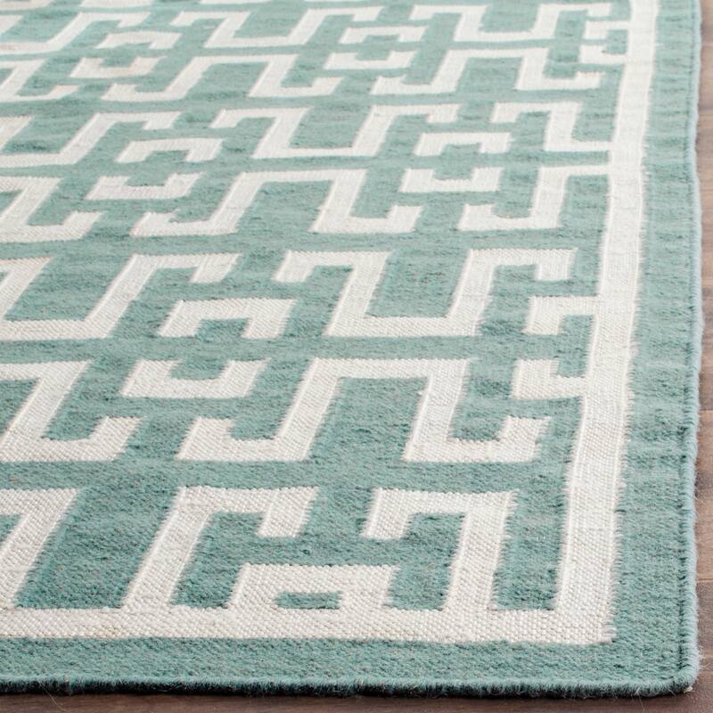 SAFAVIEH Handmade Flatweave Dhurries Ranjeeta Modern Moroccan Wool Rug