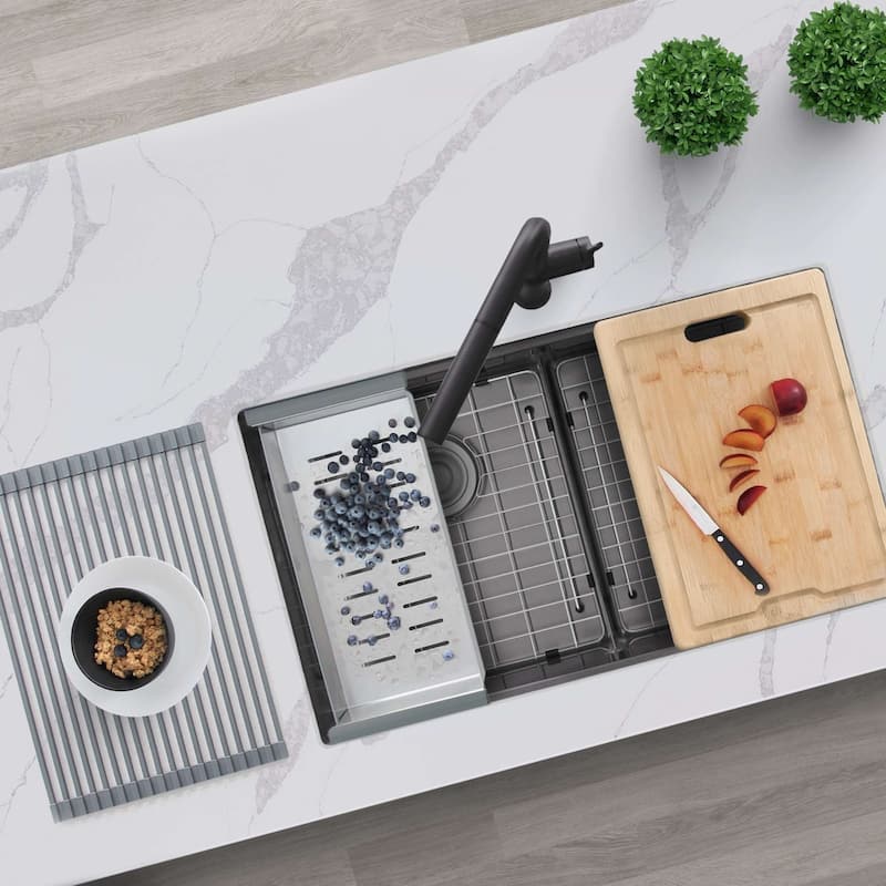 Stylish Undermount 32" Stainless Steel Double-Bowl 16G Kitchen Sink - 32" x 19" x 10"