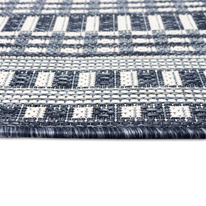 Liora Manne Malibu Etched Border Indoor/Outdoor Rug