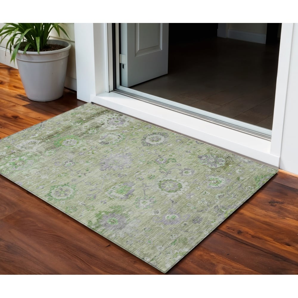 HomeRoots Floral Traditional Rectangle Outdoor Rug