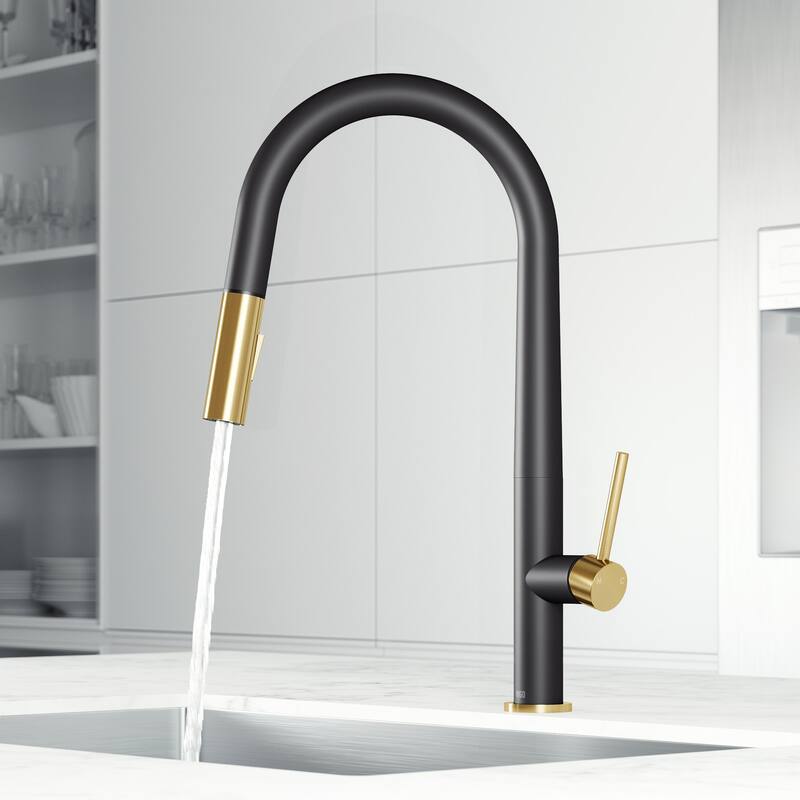VIGO Greenwich 18" H Single Handle Pull-Down Sprayer Kitchen Faucet