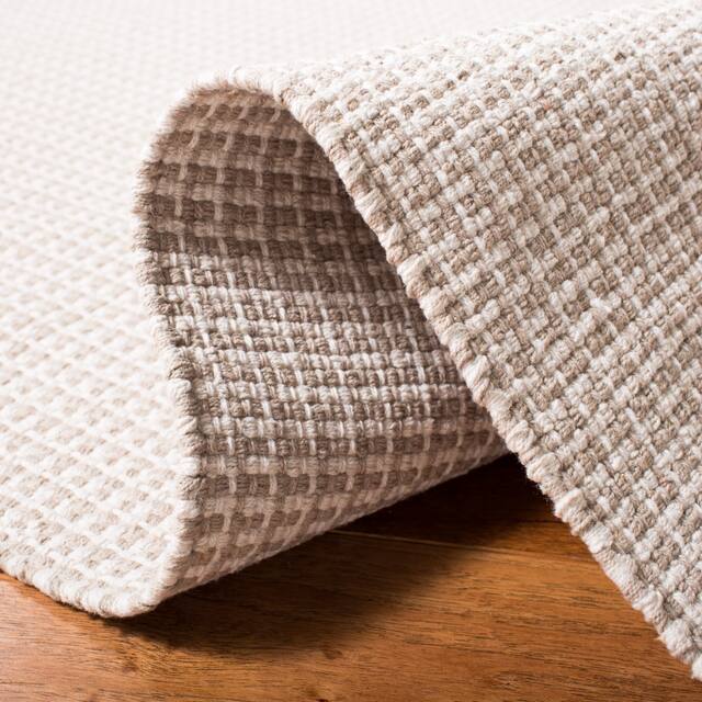 SAFAVIEH Handmade Montauk Rukhsana Flatweave Cotton Fringe Rug
