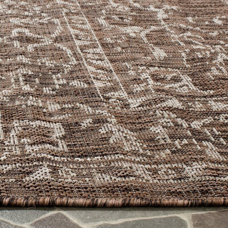 SAFAVIEH Courtyard Karolyn Medallion Indoor/ Outdoor Waterproof Patio Backyard Rug