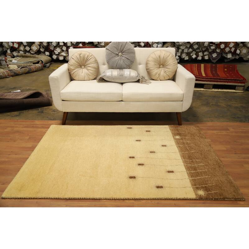 Hand Knotted Oriental 100% Wool Carpet Modern Modern Beige & Ivories Gabbeh Area Rug - 5' 11'' X 4' 1''