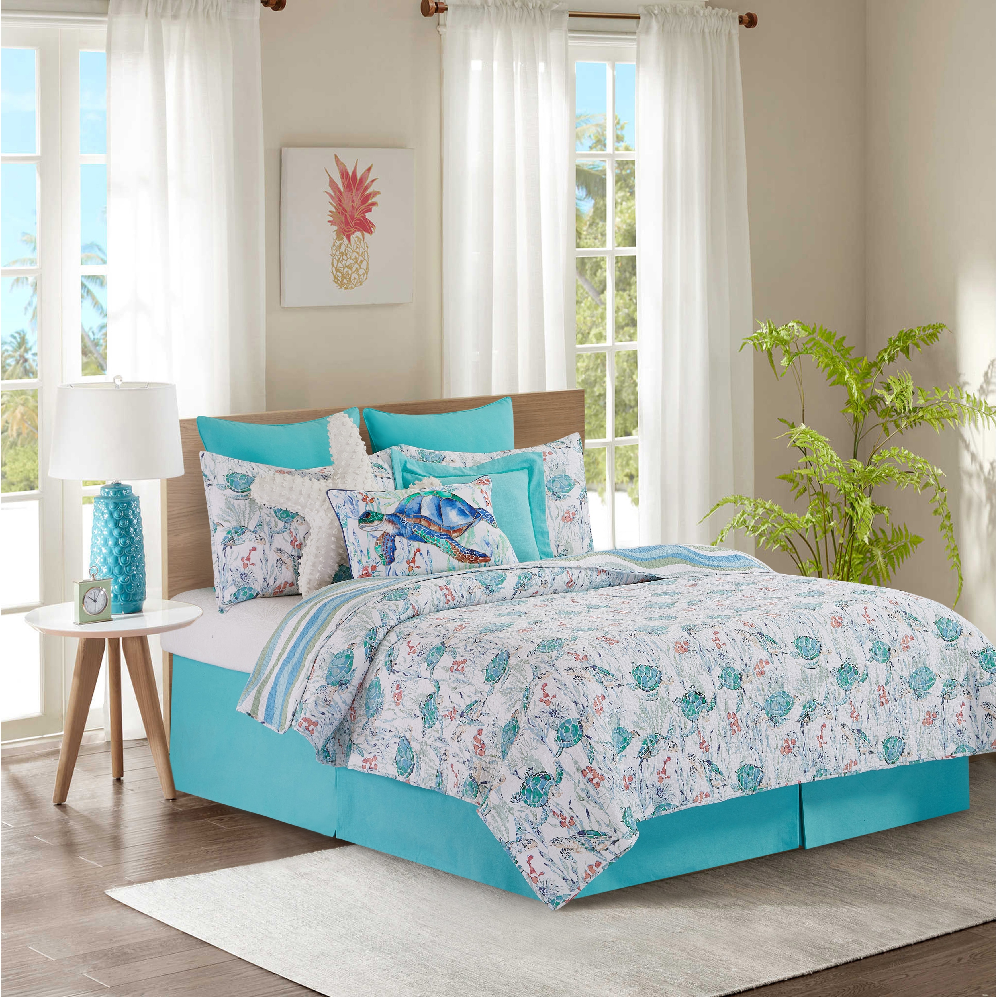 Sea Turtle Cove Cotton Quilt Set - Reversible and Machine Washable
