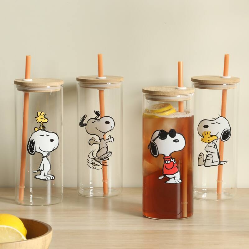 Peanuts Snoopy Happy Sips 4 Piece 23 OZ Tumbler Set with 4 Bamboo Lids and 4 Straws Set, Iced Coffe, Smoothie, Water Cup