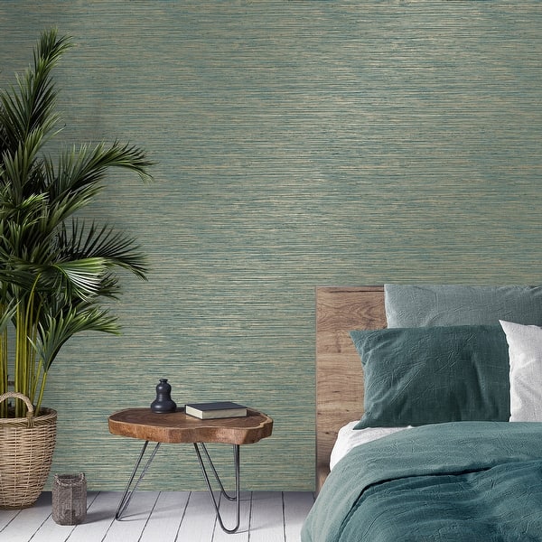 plain green wallpaper bedroom