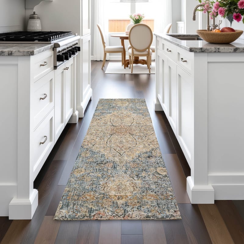 Machine Washable Indoor/Outdoor Traditional Global Chantille Rug