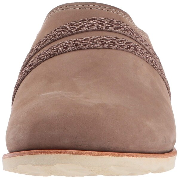 chaco clogs womens