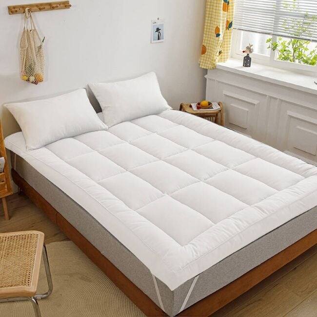 450gsm Filled Cotton Mattress Topper Cooling Breathable,Waterproof Mattress Pad - White - Twin