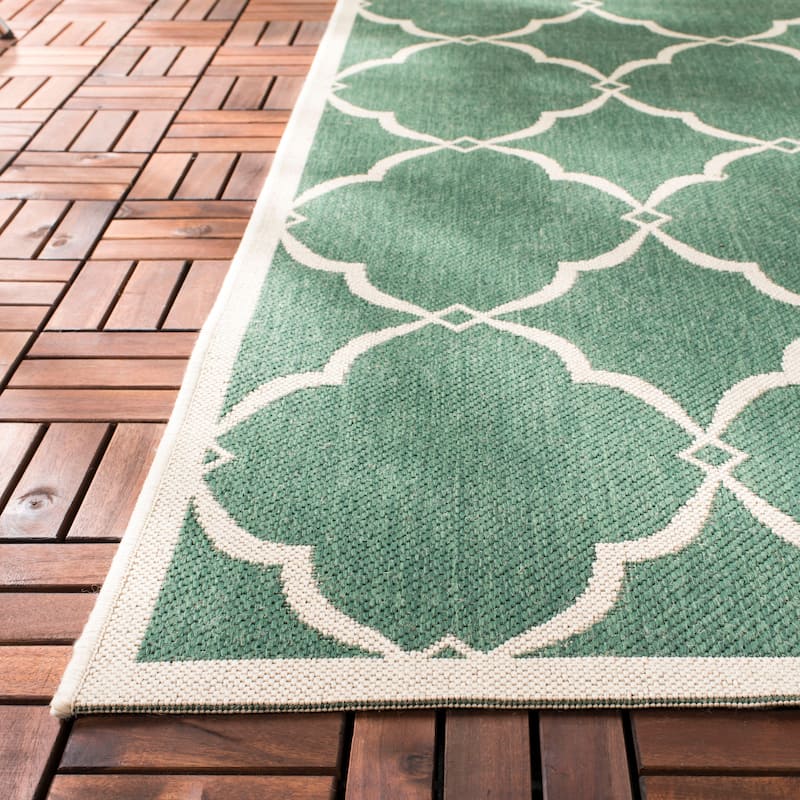 SAFAVIEH Beach House Caetana Indoor /Outdoor Waterproof Patio Backyard Rug