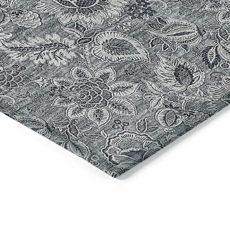 HomeRoots Floral Transitional Rectangle Outdoor Rug