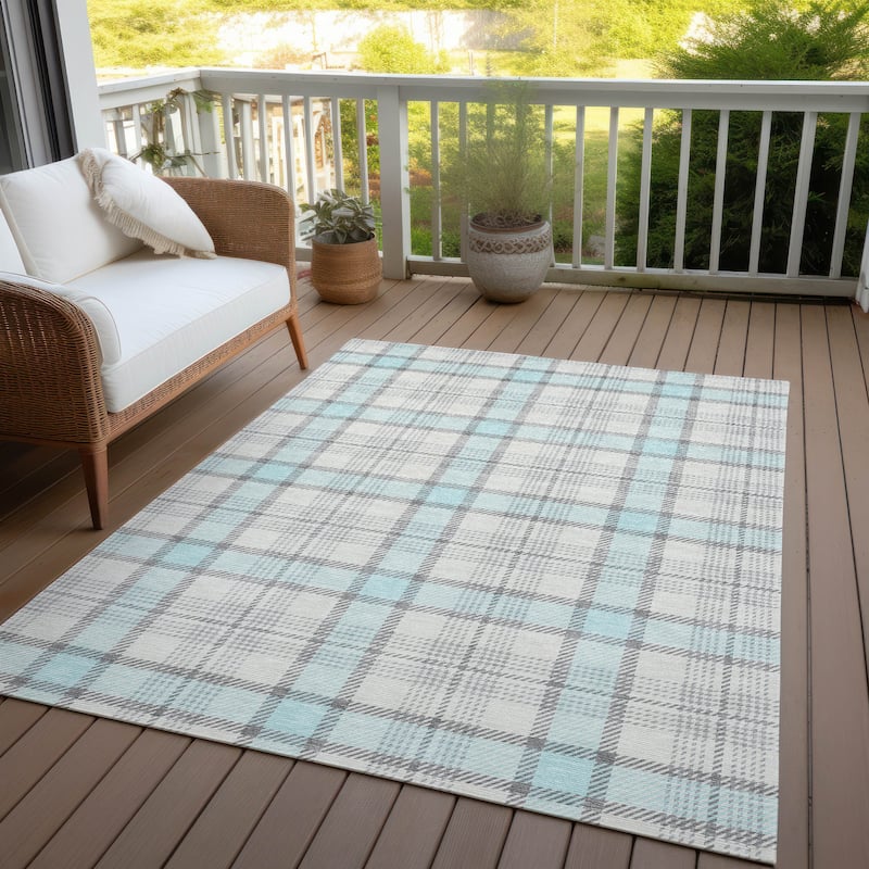 Machine Washable Indoor/ Outdoor Casual Plaid Chantille Rug