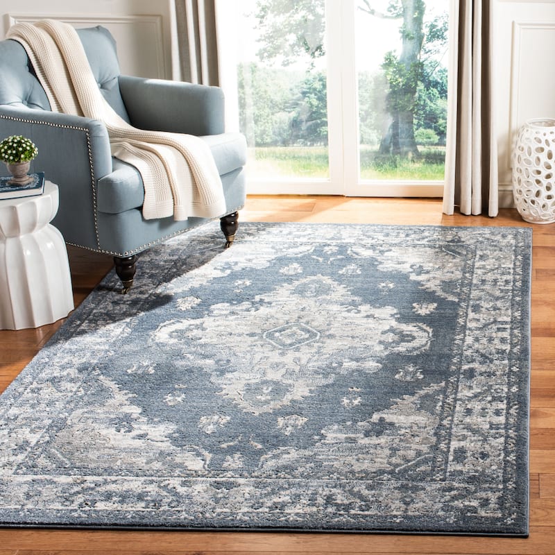 SAFAVIEH Oregon Oney Traditional Oriental Rug - 5'3" x 7' - Blue/Creme