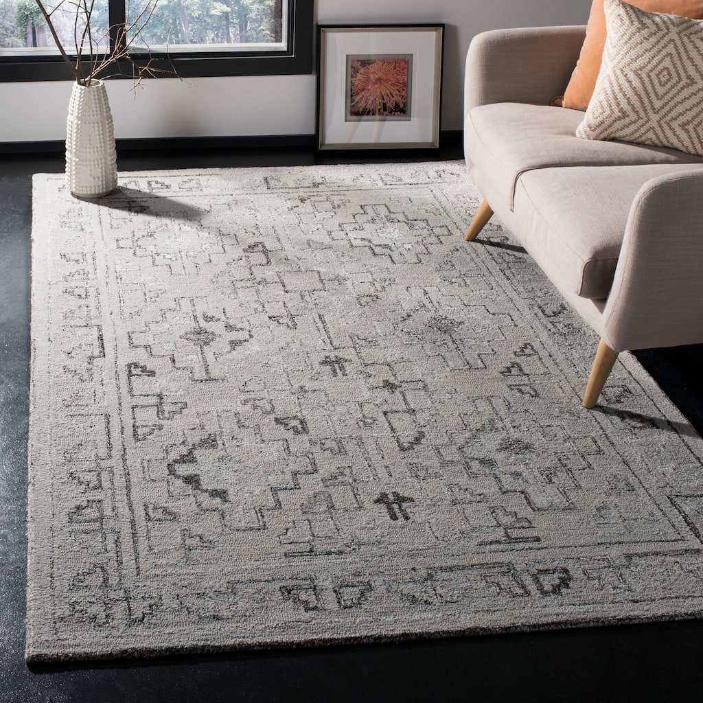 SAFAVIEH Handmade Abstract Siska Modern Wool Rug